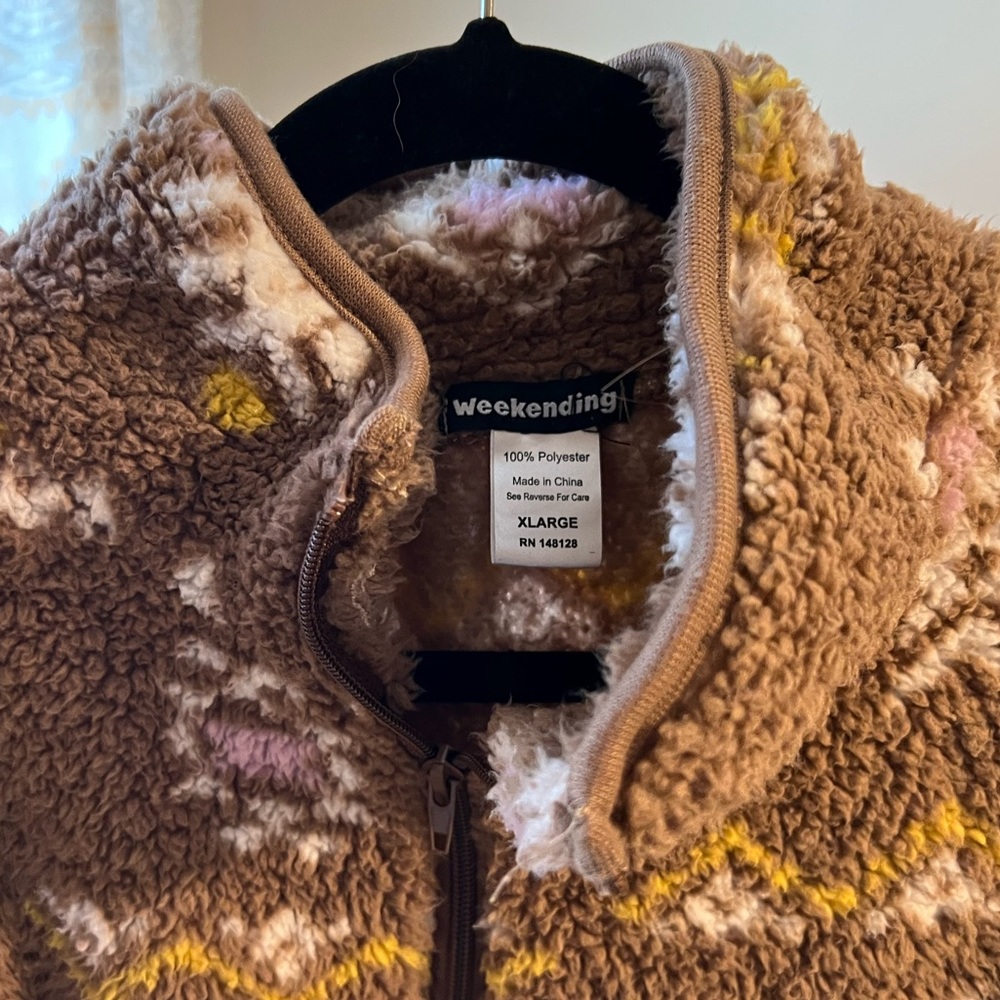 Sweater - Picture 5 of 5